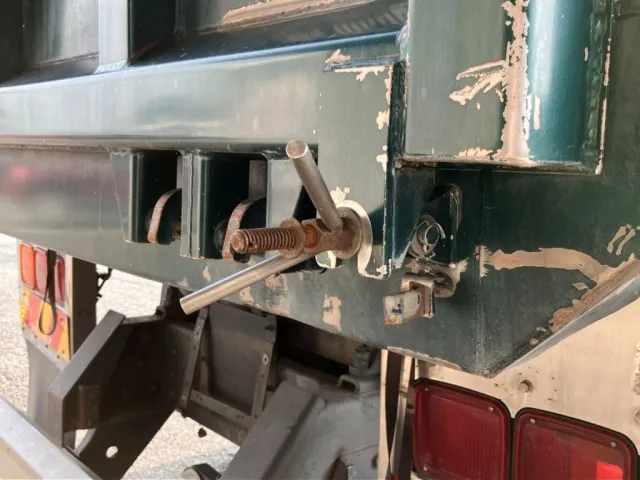 いすゞ フォワード QKG-FVZ34U2の写真12