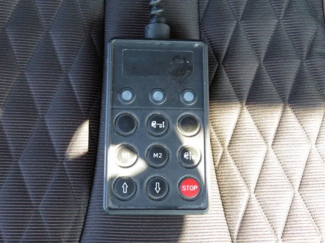 エアサスのコントローラーです。|日野 プロフィア 2DG-SH1EDGGの写真38