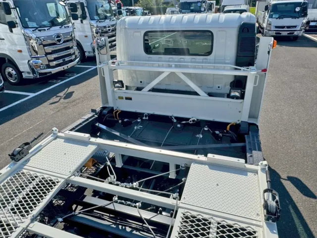 2Fフロアーの先頭部分です。|日野 デュトロ 2KG-XZU720M(2WD)の写真14