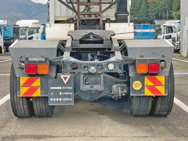 リヤ周りの状態です。|三菱 スーパーグレート QDG-FV50VJRの写真21