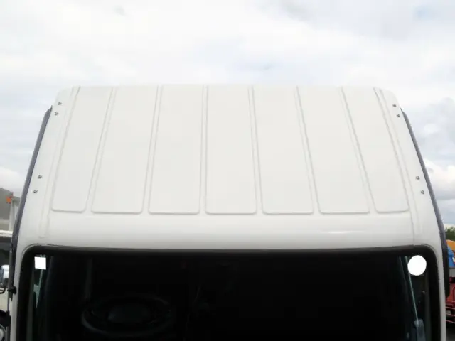 三菱 キャンター 2RG-FBAV0(2WD)の写真17