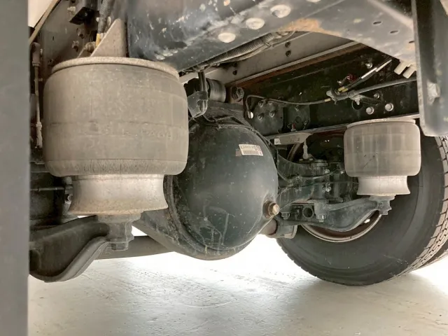 エアサスです。|いすゞ フォワード 2RG-FRR90T2(2WD)の写真5