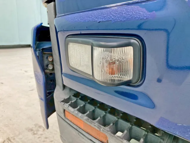 助手席ドアウインカーに水が混入しています。|いすゞ フォワード 2RG-FRR90T2(2WD)の写真18