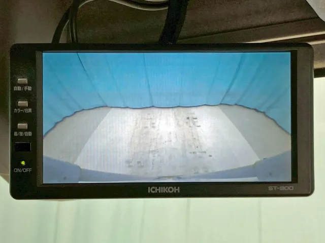 液晶バックモニター付きです。|いすゞ フォワード 2RG-FRR90T2(2WD)の写真26