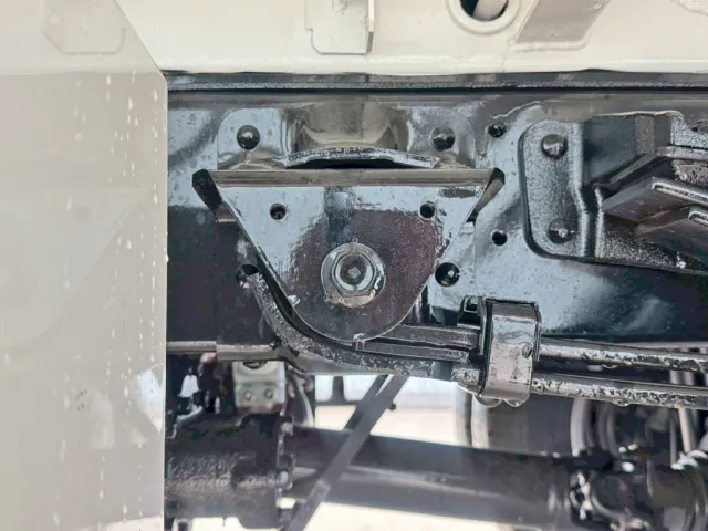 リーフサスです。|日野 デュトロ 2KG-XZU600E(2WD)の写真5