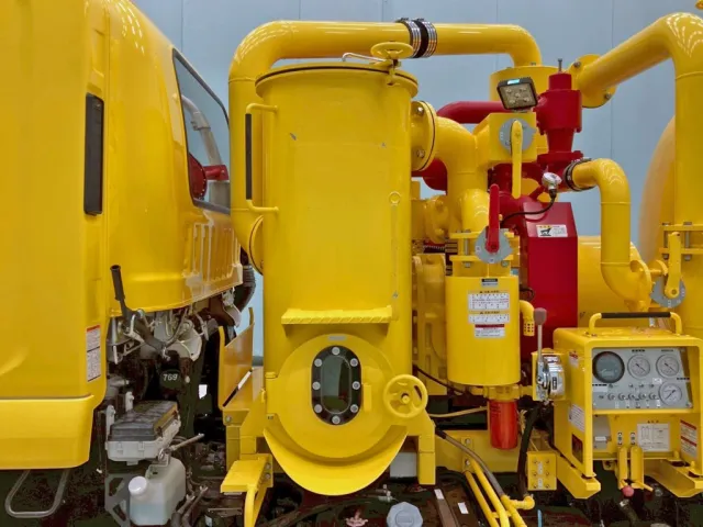 助手席側に3次キャッチャーが付いています。|いすゞ フォワード 2RG-FRR90S2(2WD)の写真19