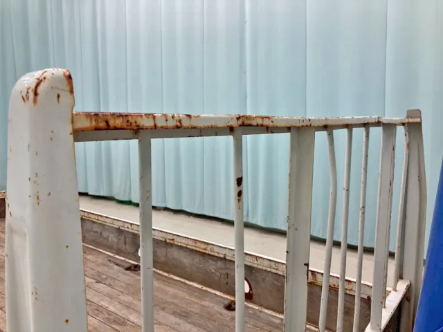 プロテクターにサビ・曲がりがあります。|日野 レンジャー SDG-FC9JKAP(2WD)の写真15