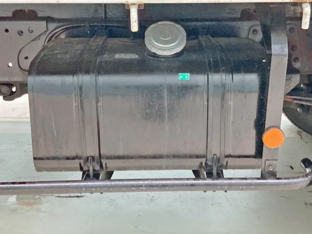 燃料タンクは100Lです。|日野 レンジャー SDG-FC9JKAP(2WD)の写真24