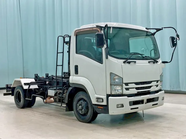 いすゞ フォワード TKG-FRR90S2(2WD)の写真2