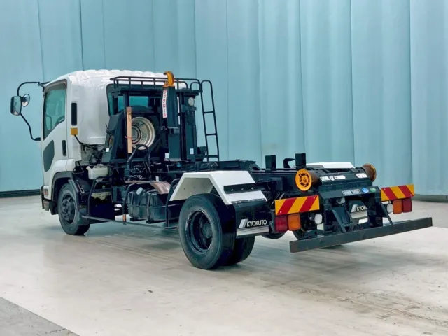 いすゞ フォワード TKG-FRR90S2(2WD)の写真3