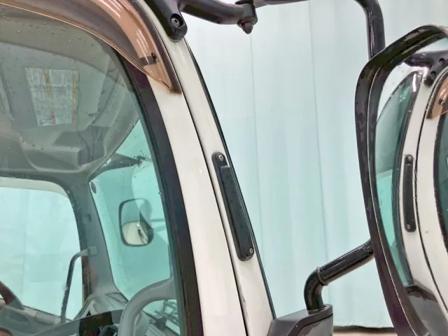 ラジオアンテナ欠品しています。|いすゞ フォワード TKG-FRR90S2(2WD)の写真22