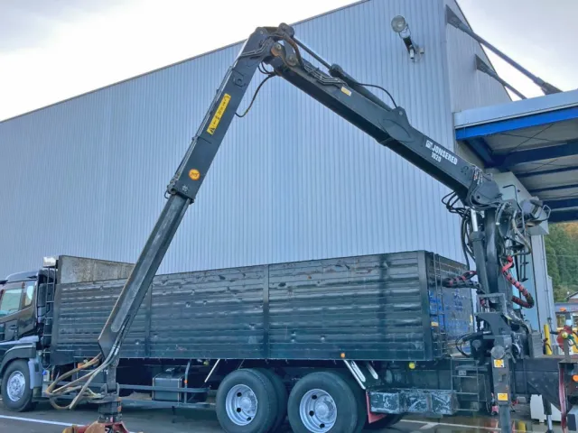 クレーンは3段です。|UDトラックス クオン PKG-CW4ZLの写真13