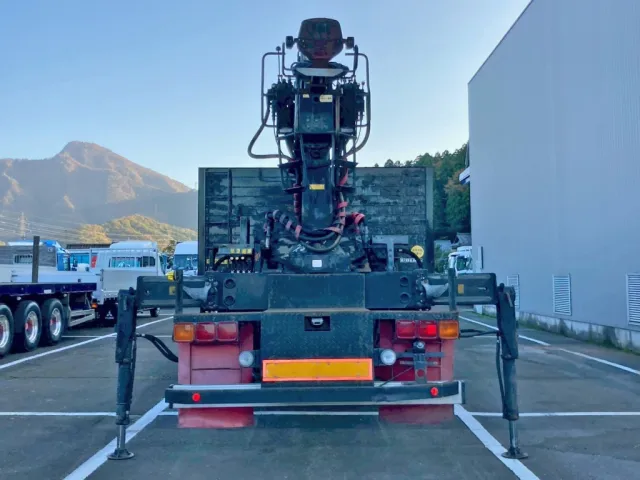 アウトリガー張り出し時の状態です。|UDトラックス クオン PKG-CW4ZLの写真17