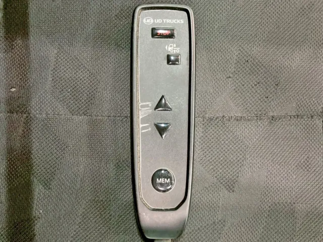 エアサスのコントローラーです。|UDトラックス クオン 2PG-GK5AABの写真20