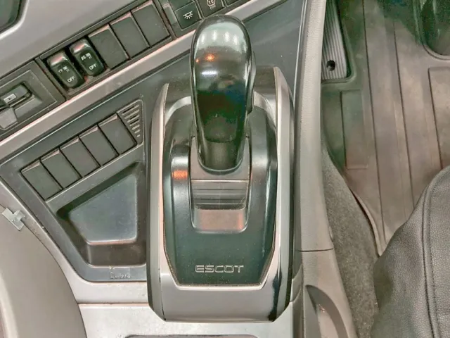 エスコットⅥです。|UDトラックス クオン 2PG-GK5AABの写真21
