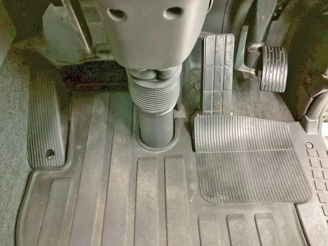 2ペダル仕様です。|UDトラックス クオン 2PG-GK5AABの写真22