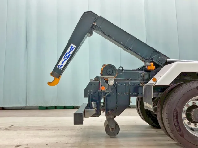 ジャッキは油圧式です。|日野 プロフィア 2DG-FS1AJEの写真11