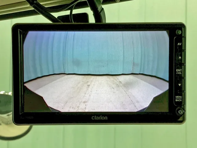 液晶バックモニター付きです。|日野 プロフィア 2DG-FS1AJEの写真19