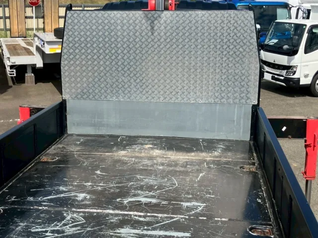 いすゞ フォワード TKG-FRR90S2(2WD)の写真10