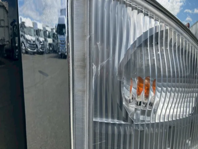 いすゞ フォワード TKG-FRR90S2(2WD)の写真15