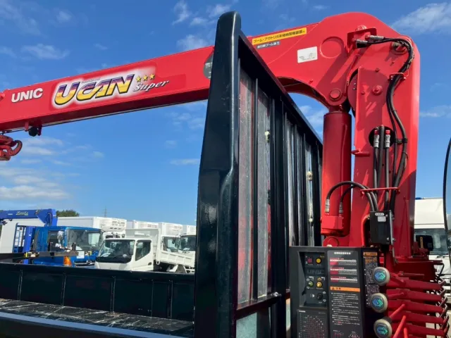 いすゞ フォワード TKG-FRR90S2(2WD)の写真17