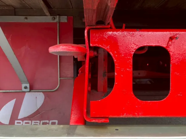 いすゞ フォワード TKG-FRR90S2(2WD)の写真35