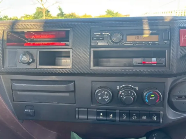 日野 レンジャー 2KG-FC2ABA(2WD)の写真28