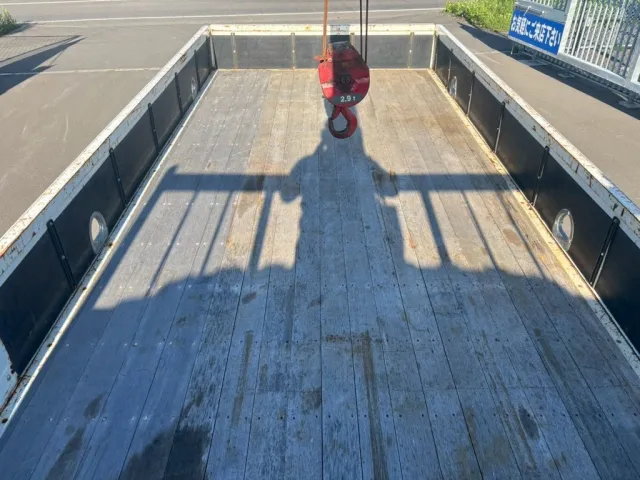 いすゞ フォワード 2PG-FRR90S1(2WD)の写真10