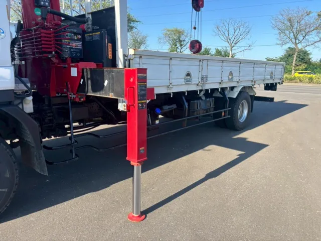 いすゞ フォワード 2PG-FRR90S1(2WD)の写真20