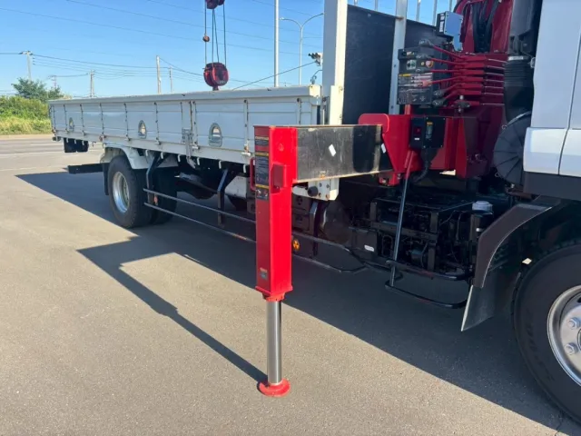 いすゞ フォワード 2PG-FRR90S1(2WD)の写真22