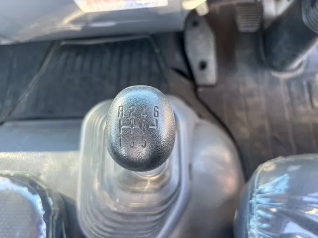 いすゞ フォワード 2PG-FRR90S1(2WD)の写真31