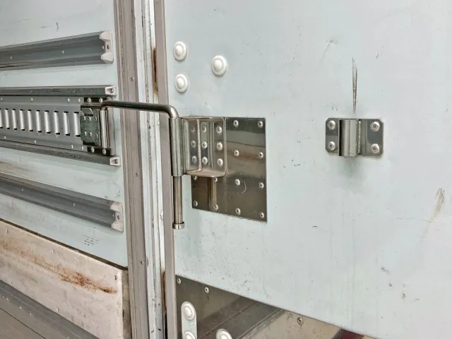 運転席側ストッパーの状態です。|日野 レンジャー 2KG-FC2ABG(2WD)の写真12