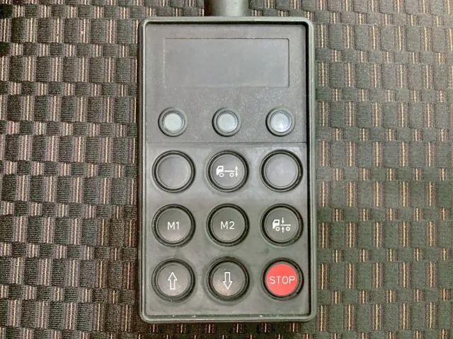 エアサスのコントローラーです。|日野 レンジャー 2KG-FC2ABG(2WD)の写真48