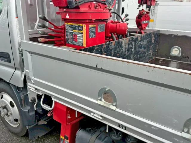 助手席側アオリにサビ・キズがあります。(前方)|日野 デュトロ 2RG-XZU605M(2WD)の写真22