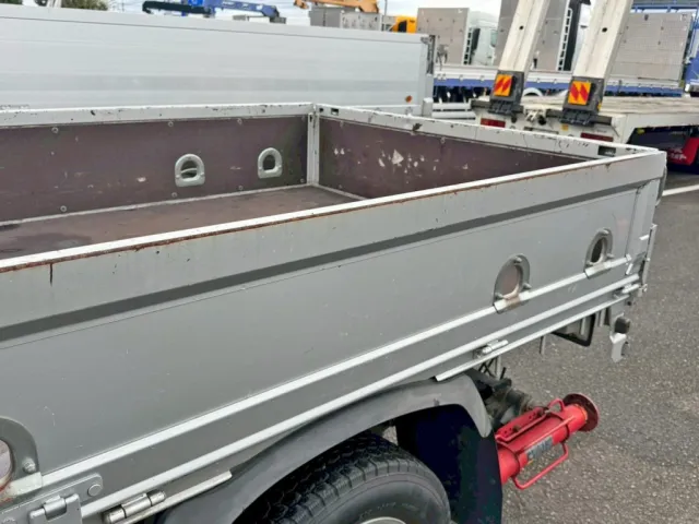 助手席側アオリにサビ・キズがあります。(後方)|日野 デュトロ 2RG-XZU605M(2WD)の写真23