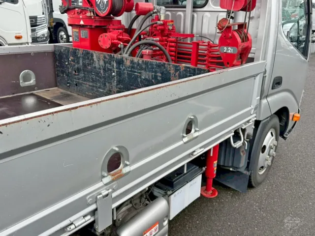 運転席側アオリにサビ・キズがあります。(前方)|日野 デュトロ 2RG-XZU605M(2WD)の写真24