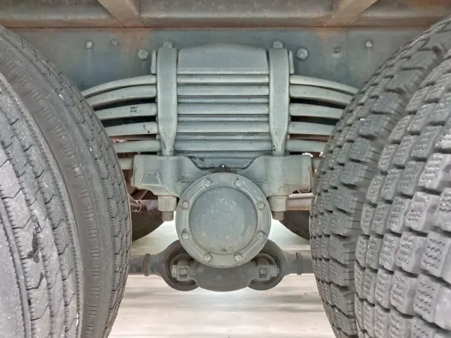 リーフサスです。|三菱 ファイター LDG-FQ62Fの写真5