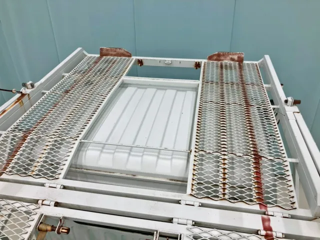 2Fフロアー先頭部分の状態です。|三菱 ファイター LDG-FQ62Fの写真18