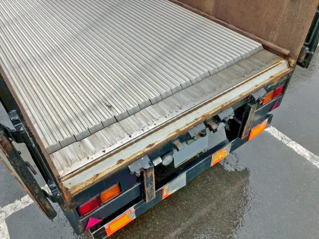 ムービングフロアー作動時の状態です。|トレクス トレクス PFB34113改の写真14