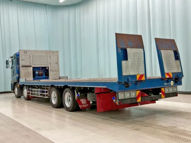 UDトラックス クオン QKG-CG5ZLの写真3