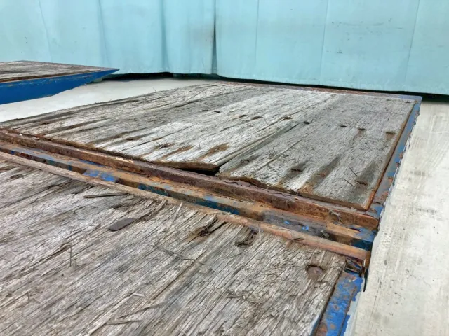 助手席側歩みに反りがあります。|UDトラックス クオン QKG-CG5ZLの写真23