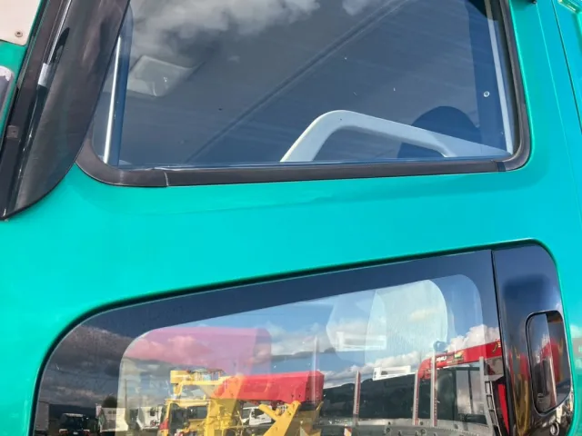 三菱 スーパーグレート 2PG-FV70HYの写真16