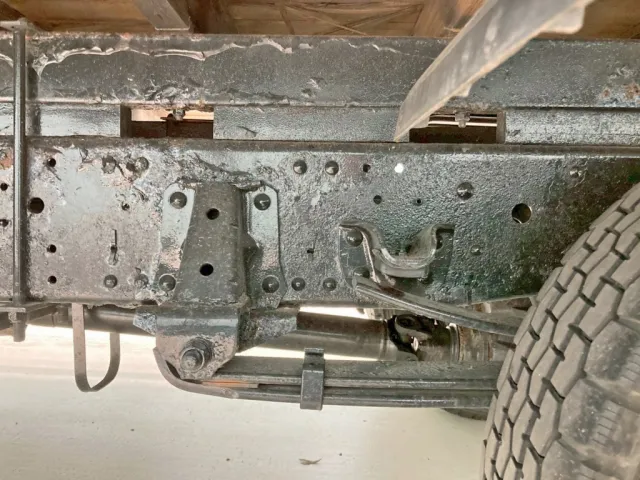 リーフサスです。|いすゞ エルフ TKG-NPR85AR(2WD)の写真5