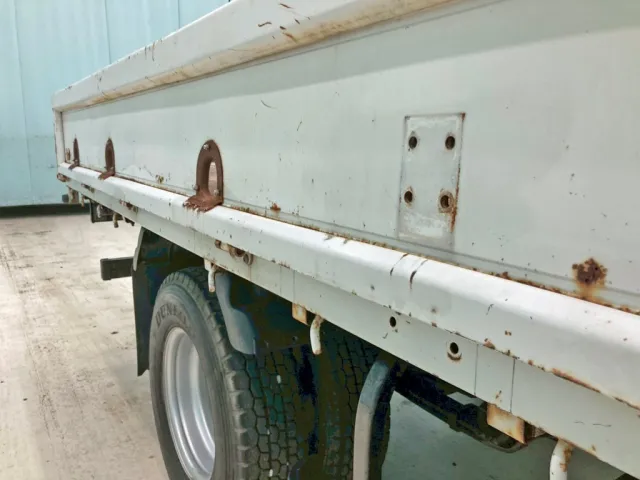 運転席側セイコーラックが欠品しています。|いすゞ エルフ TKG-NPR85AR(2WD)の写真25