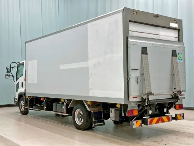 いすゞ フォワード 2PG-FRR90S1(2WD)の写真3