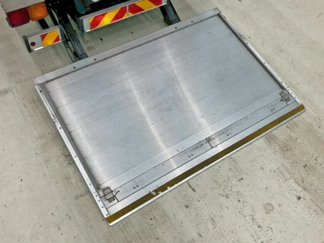 ゲートのステージの状態です。|いすゞ フォワード 2PG-FRR90S1(2WD)の写真14