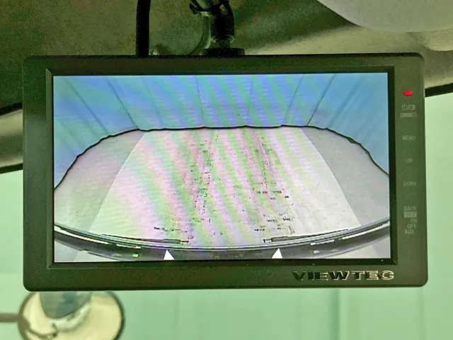 液晶バックモニター付きです。|いすゞ フォワード 2PG-FRR90S1(2WD)の写真27