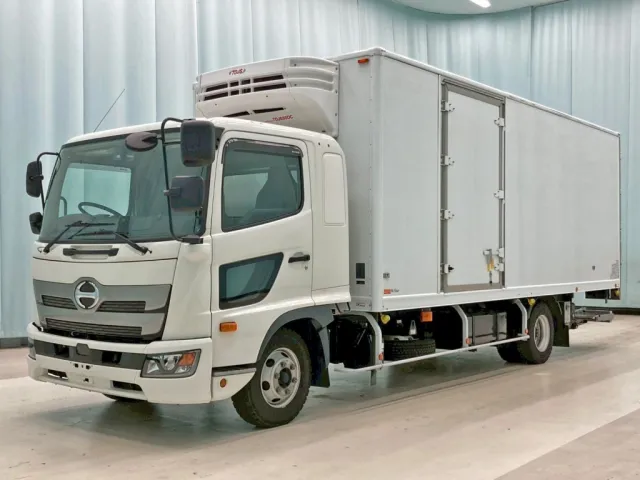 日野 レンジャー 2KG-FD2ABA(2WD)の写真1