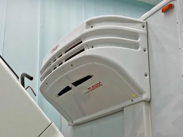 冷凍機です。(直冷式)|日野 レンジャー 2KG-FD2ABA(2WD)の写真16