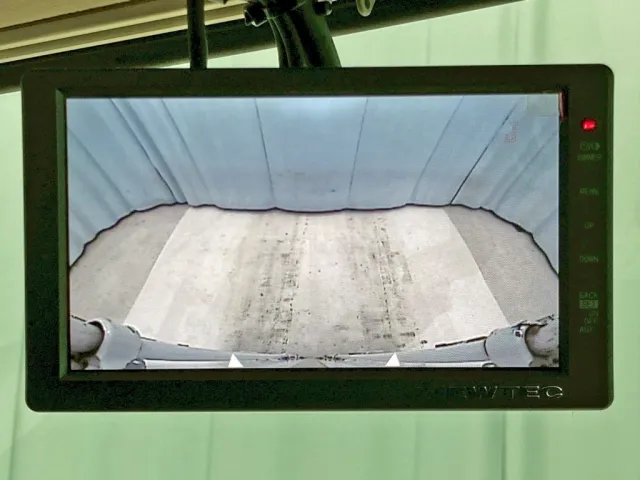 液晶バックモニター付きです。|日野 レンジャー 2KG-FD2ABA(2WD)の写真38